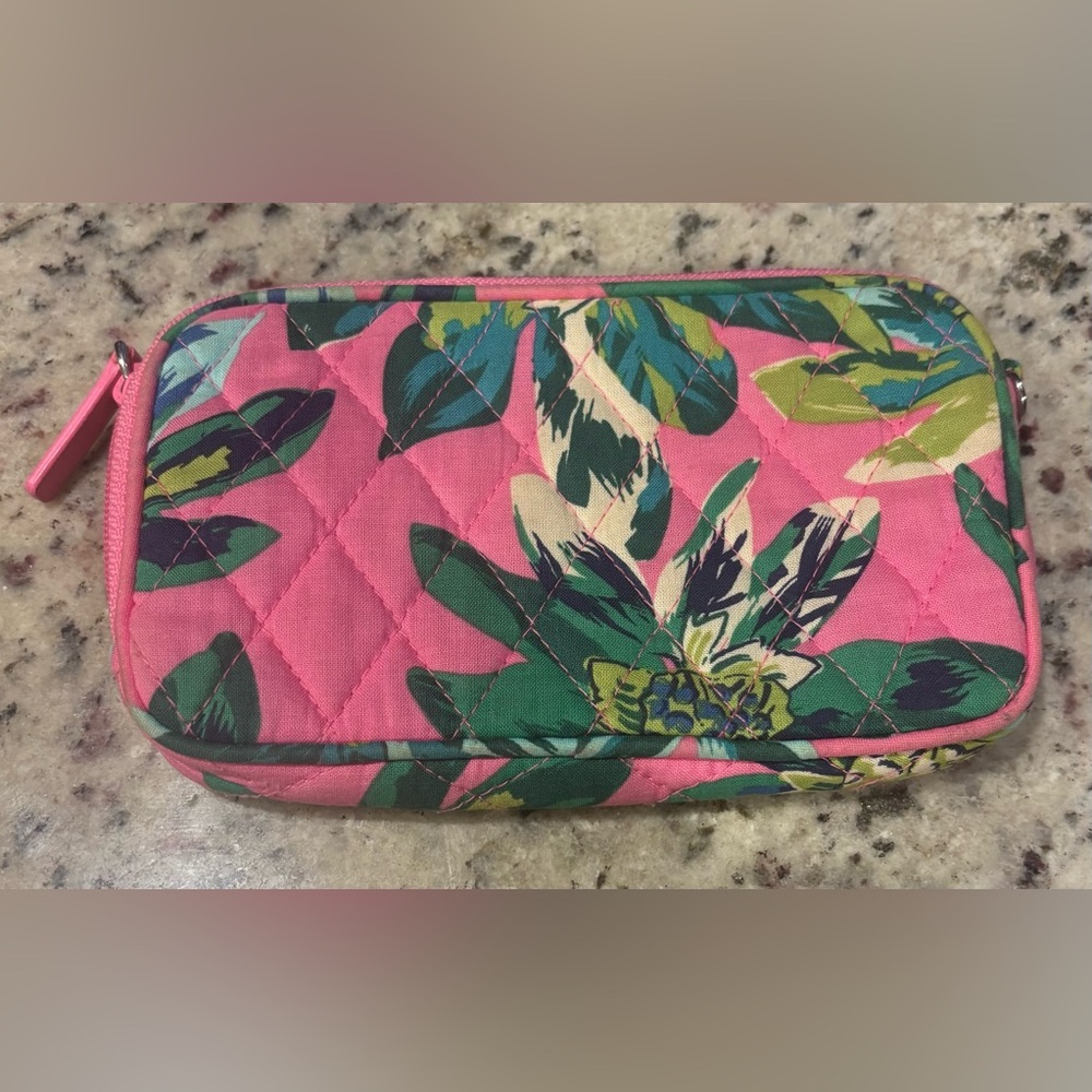 Vera Bradley Zippered Pouch in Tropical Paradise